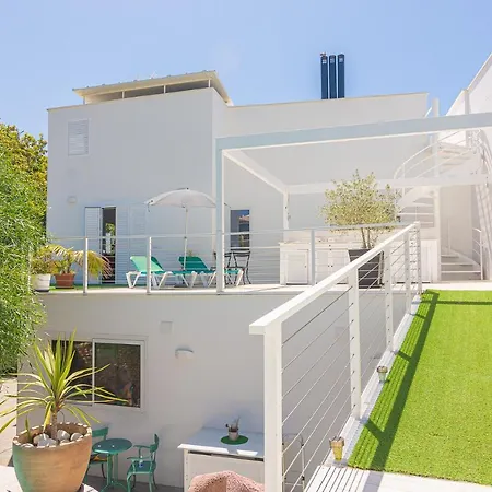 Con Piscina Privada En Calle Carabeo * Nerja